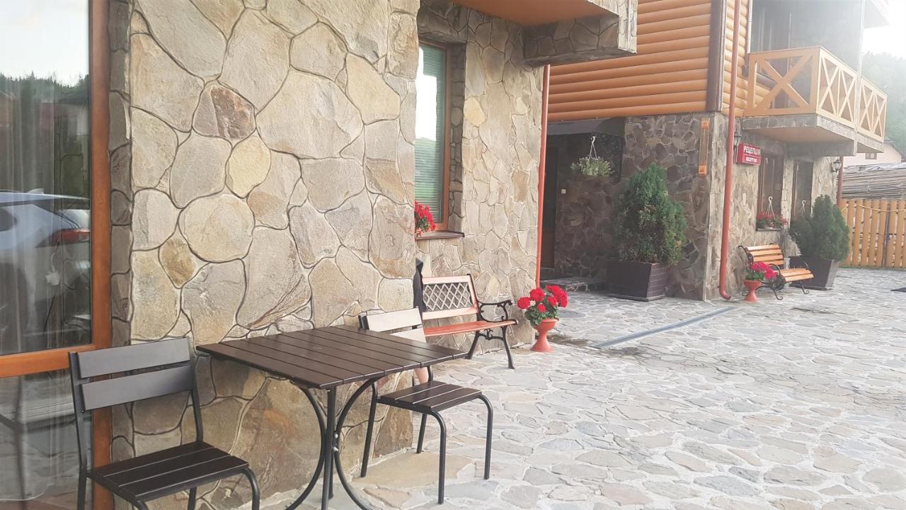 Karpatski Zori Hotel Bukowel Exterior foto