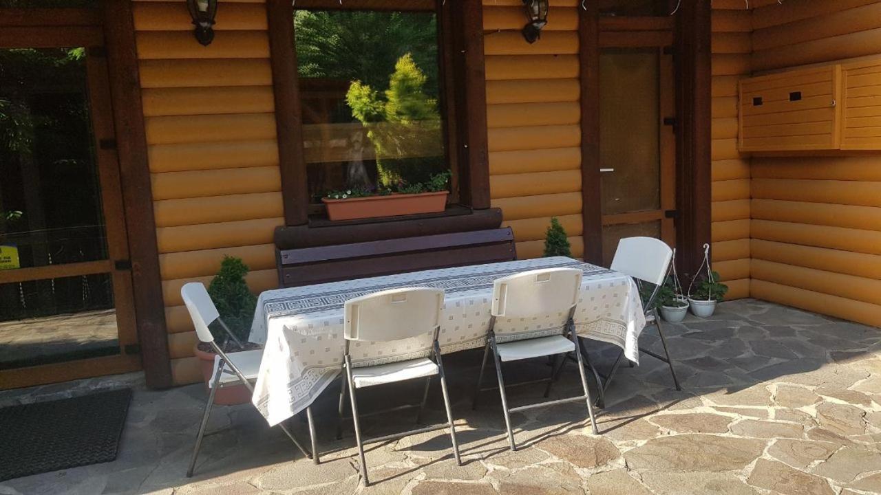Karpatski Zori Hotel Bukowel Exterior foto