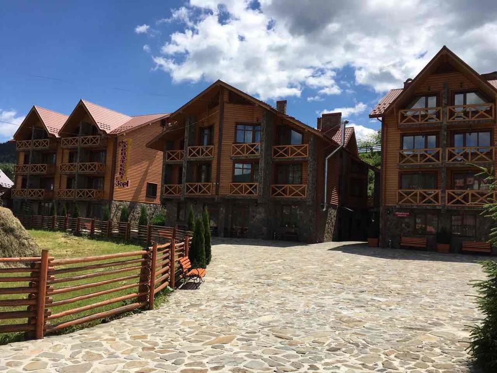 Karpatski Zori Hotel Bukowel Exterior foto